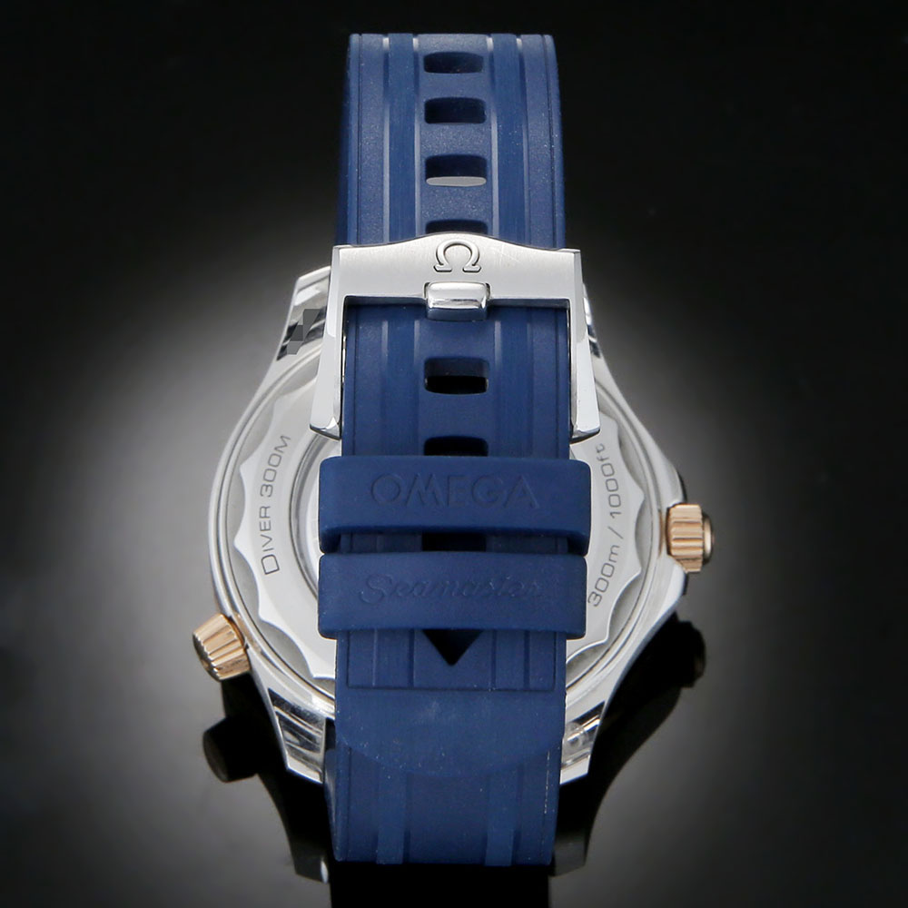오메가 씨마스터 다이버300 콤비 상세 이미지