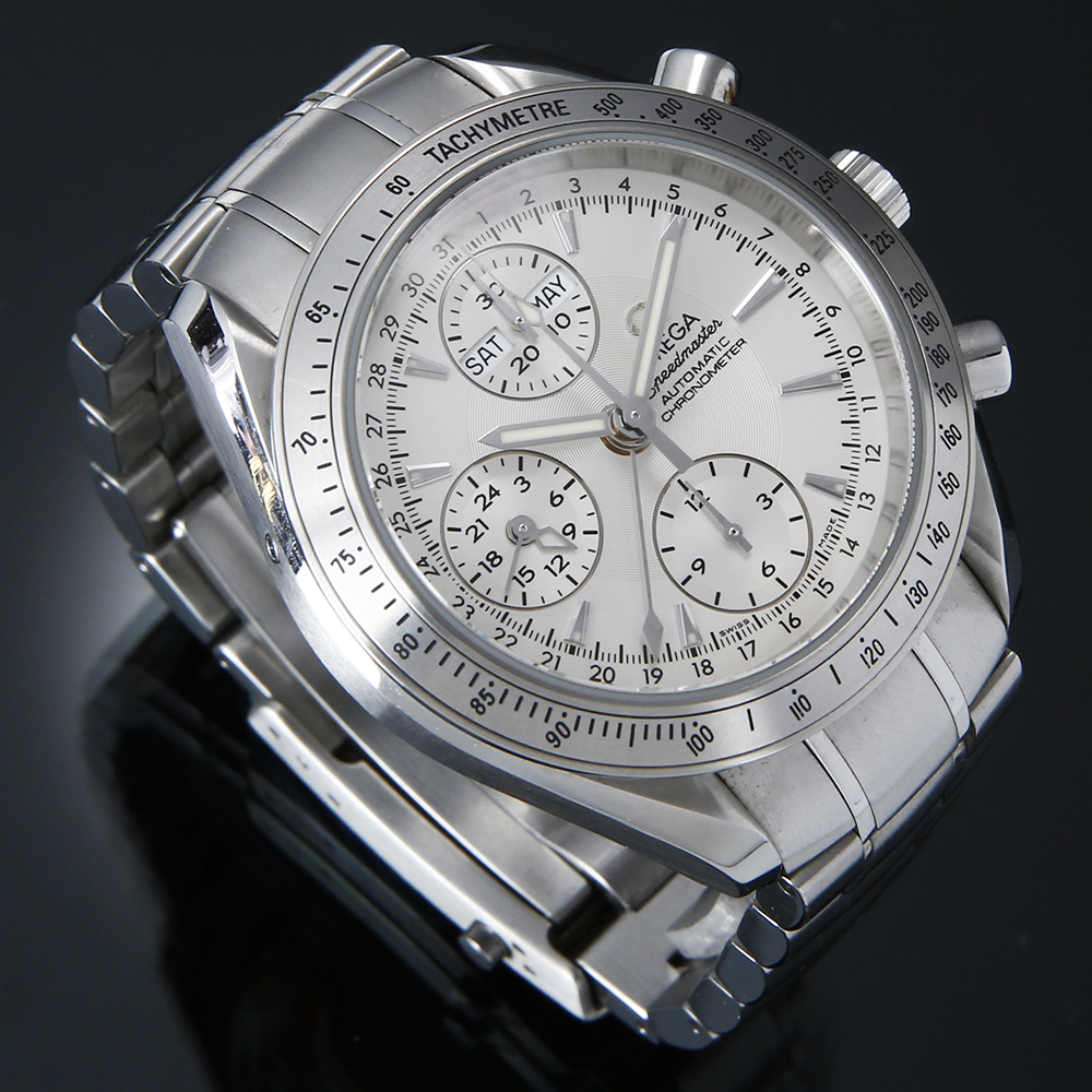 오메가 스피드마스터 트리플 데이 상세 이미지