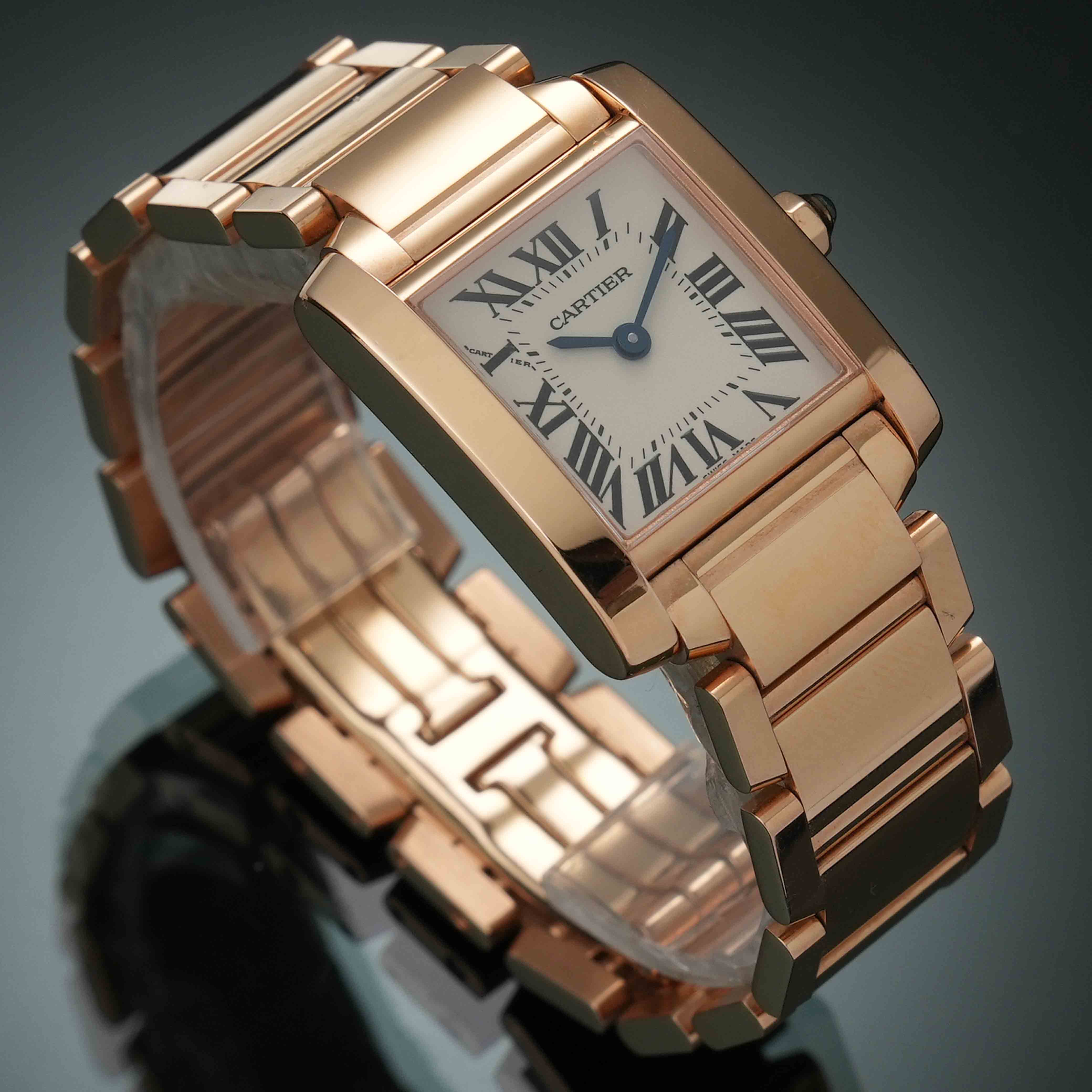 까르띠에 탱크 프랑세즈 스몰 골드 상세 이미지