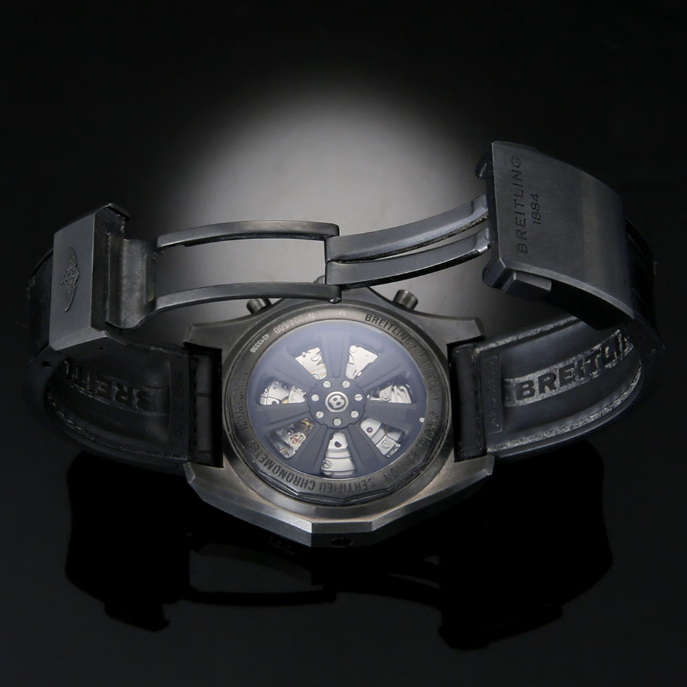 브라이틀링 네비타이머 크로노 상세 이미지