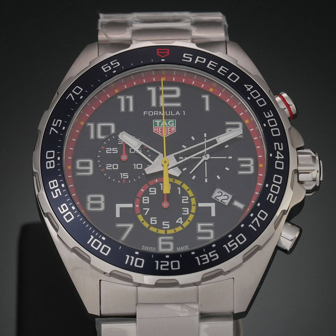 태그호이어 포뮬러 1 크로노 X 레드불레이싱 상세 이미지