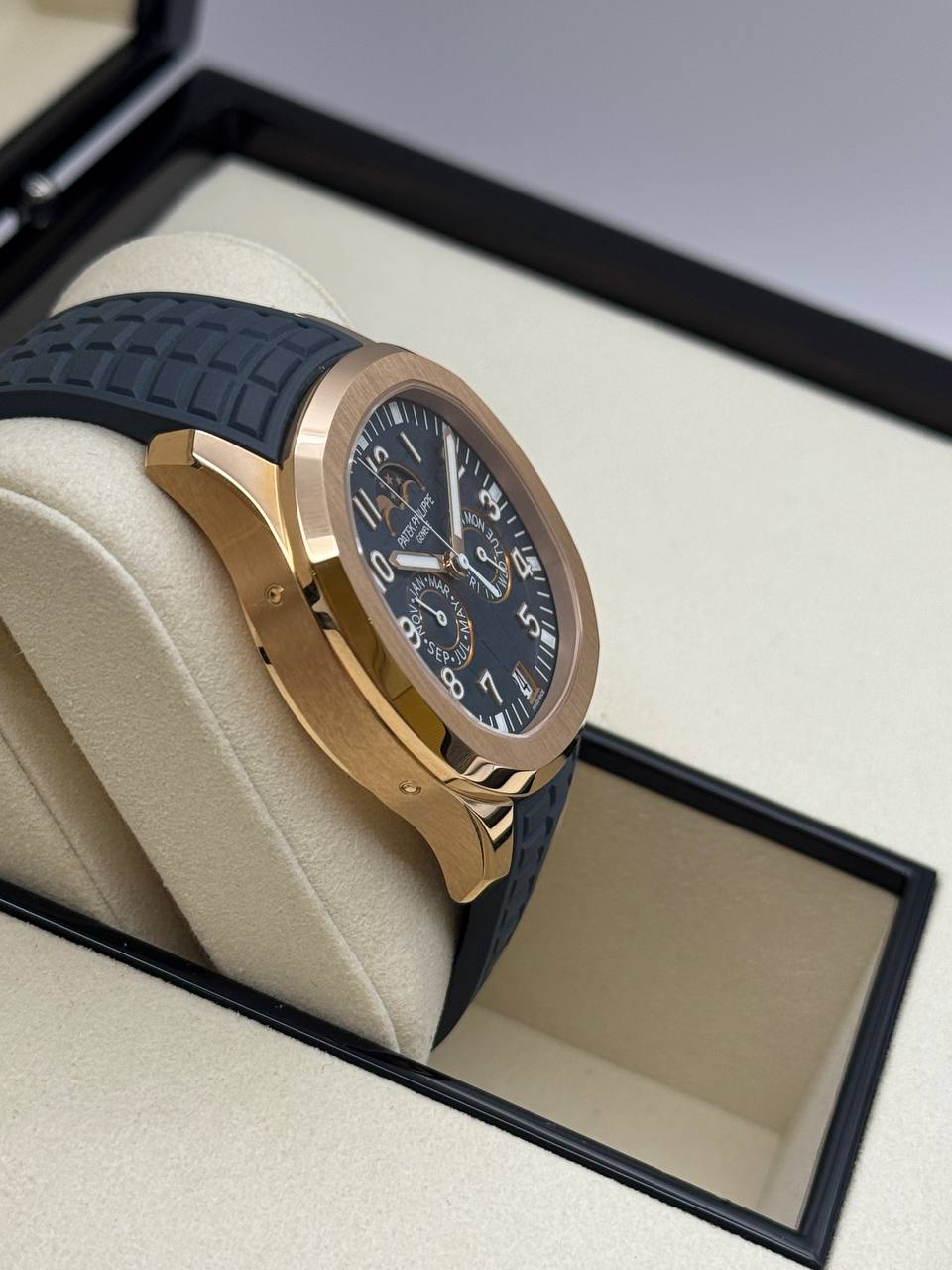 파텍필립 아쿠아넛 상세 이미지