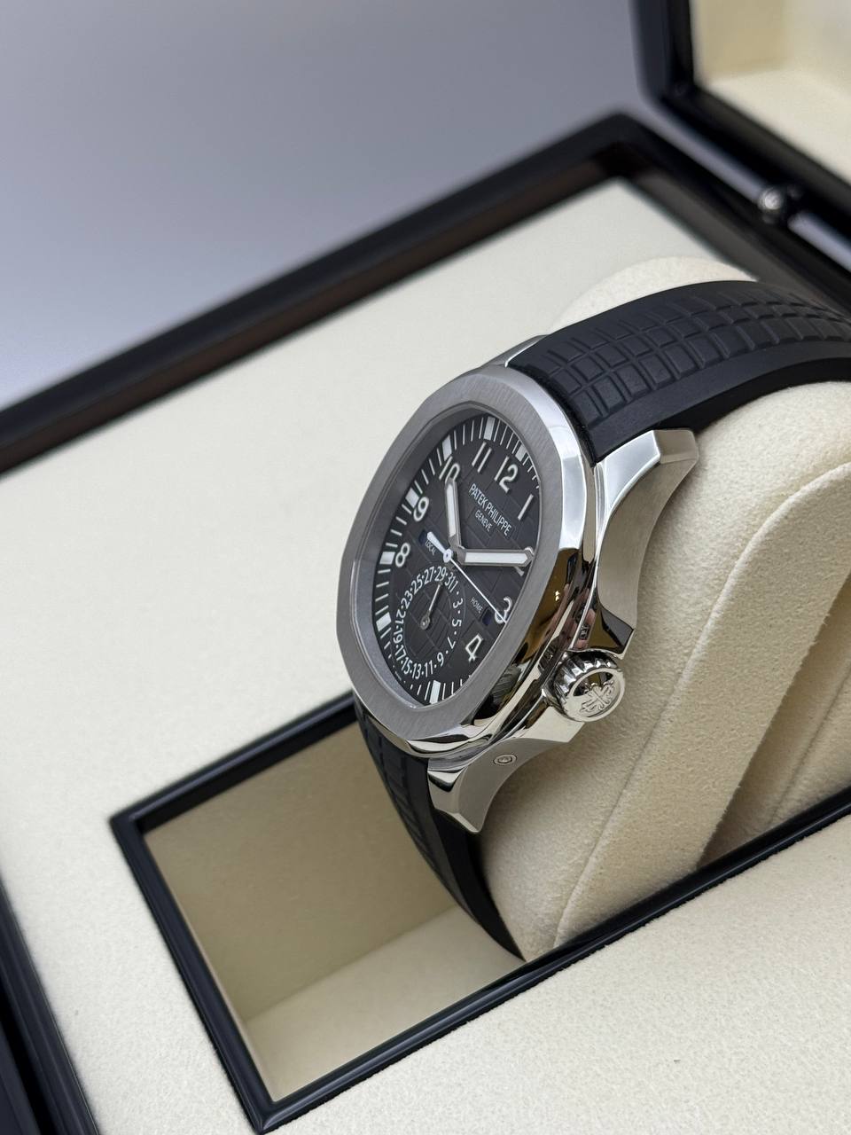 파텍필립 아쿠아넛