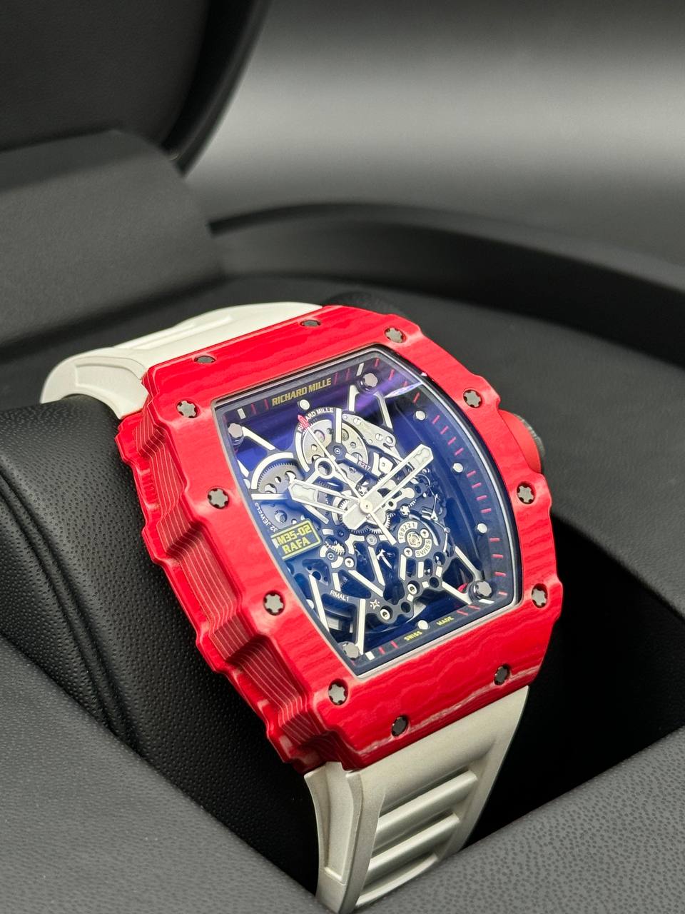 리차드밀 레드카본 상세 이미지